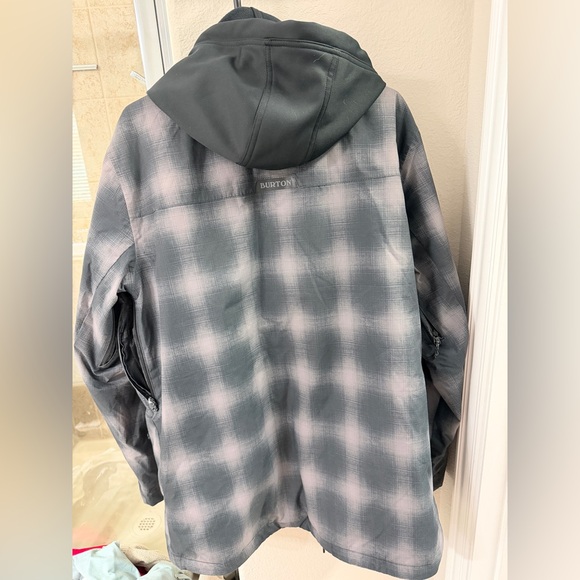 Ski jacket - Picture 2 of 3